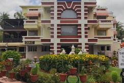 Hotel Chacha Inn