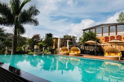 Hotel Chacha Inn