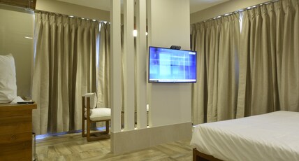 Urbane The Hotel Room Type - THE TREAT