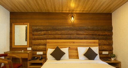 Jharipani Castle | Majestic Heritage Stay Room Type - Deluxe Loghut