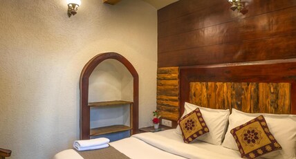 Jharipani Castle | Majestic Heritage Stay Room Type - Semi Deluxe Room