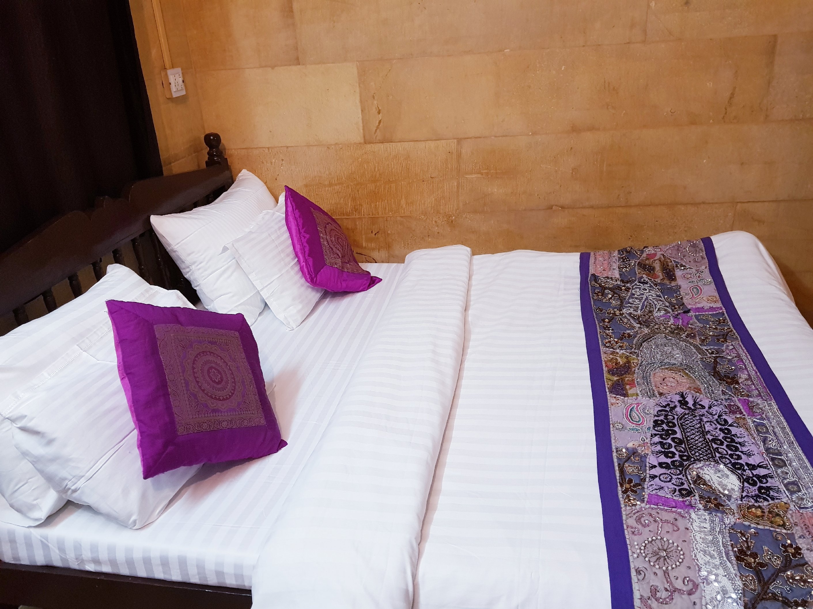Hotel Fotiya Jaisalmer - Tap to explore photos