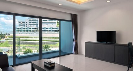 Patong Bay Hill Resort Room Type - One Bedroom Suite