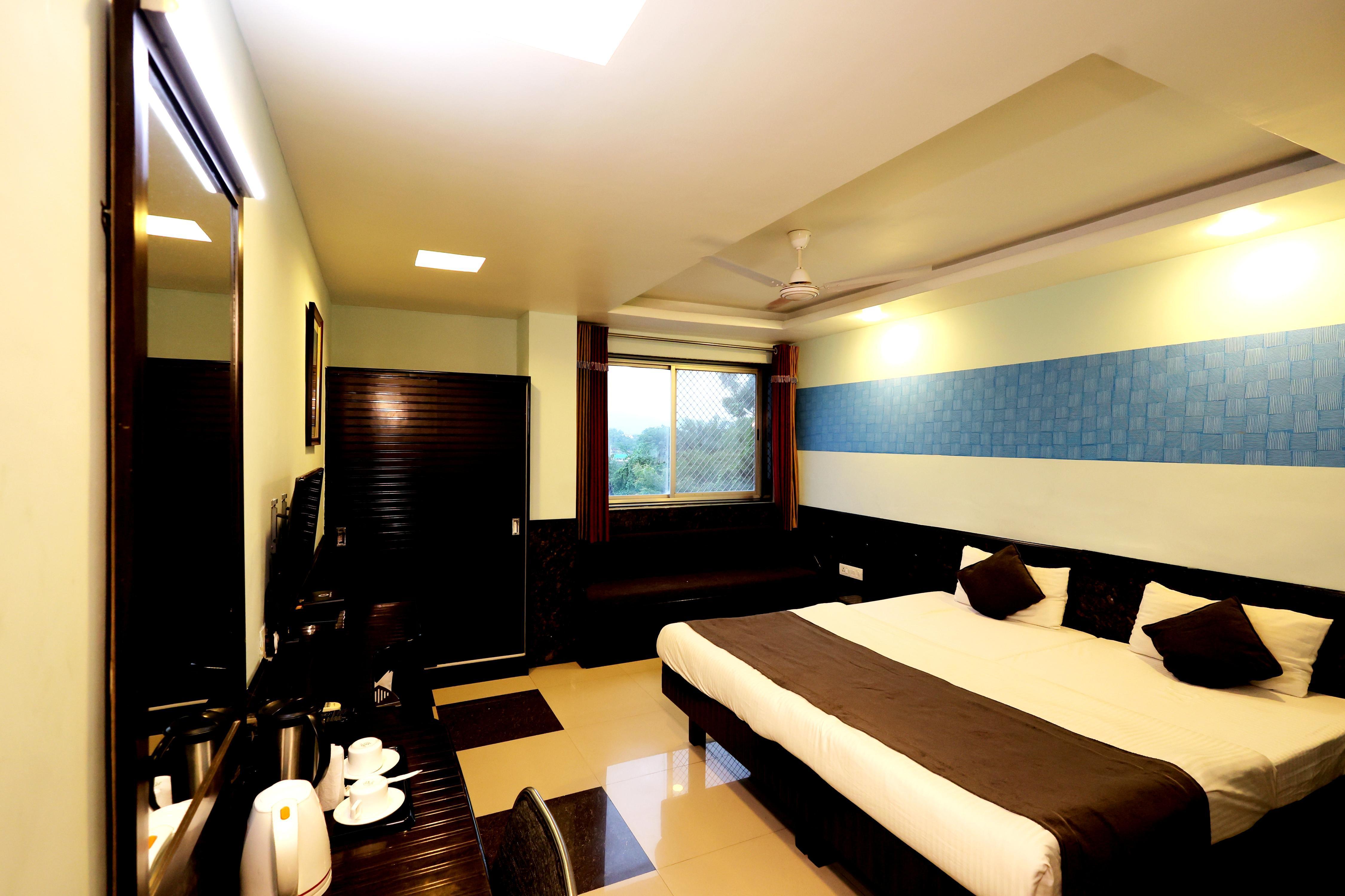 The Vista Grand Hotel Room Type - Premium Deluxe Room