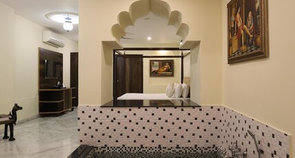 Regenta Central Mewargarh Room Type - Luxury Suite with Plunge Pool