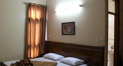Arya Tourist Lodge Room Type - Standard Room