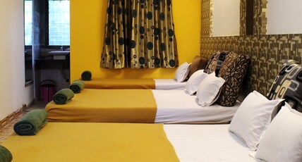 Hotel Malhar Palace Room Type - Deluxe Six Bedded AC