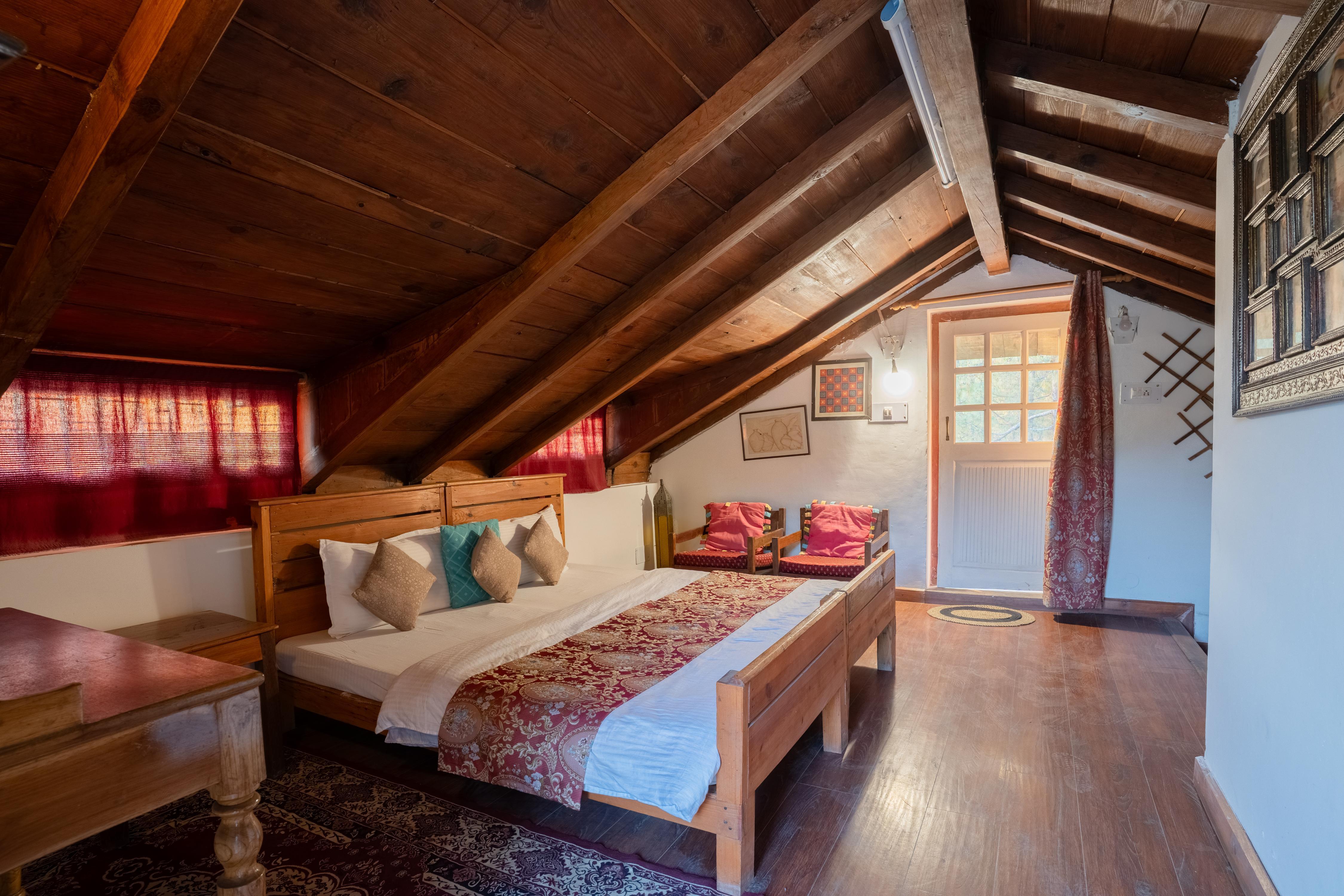 FROZEN WOODS Room Type - Family Loft