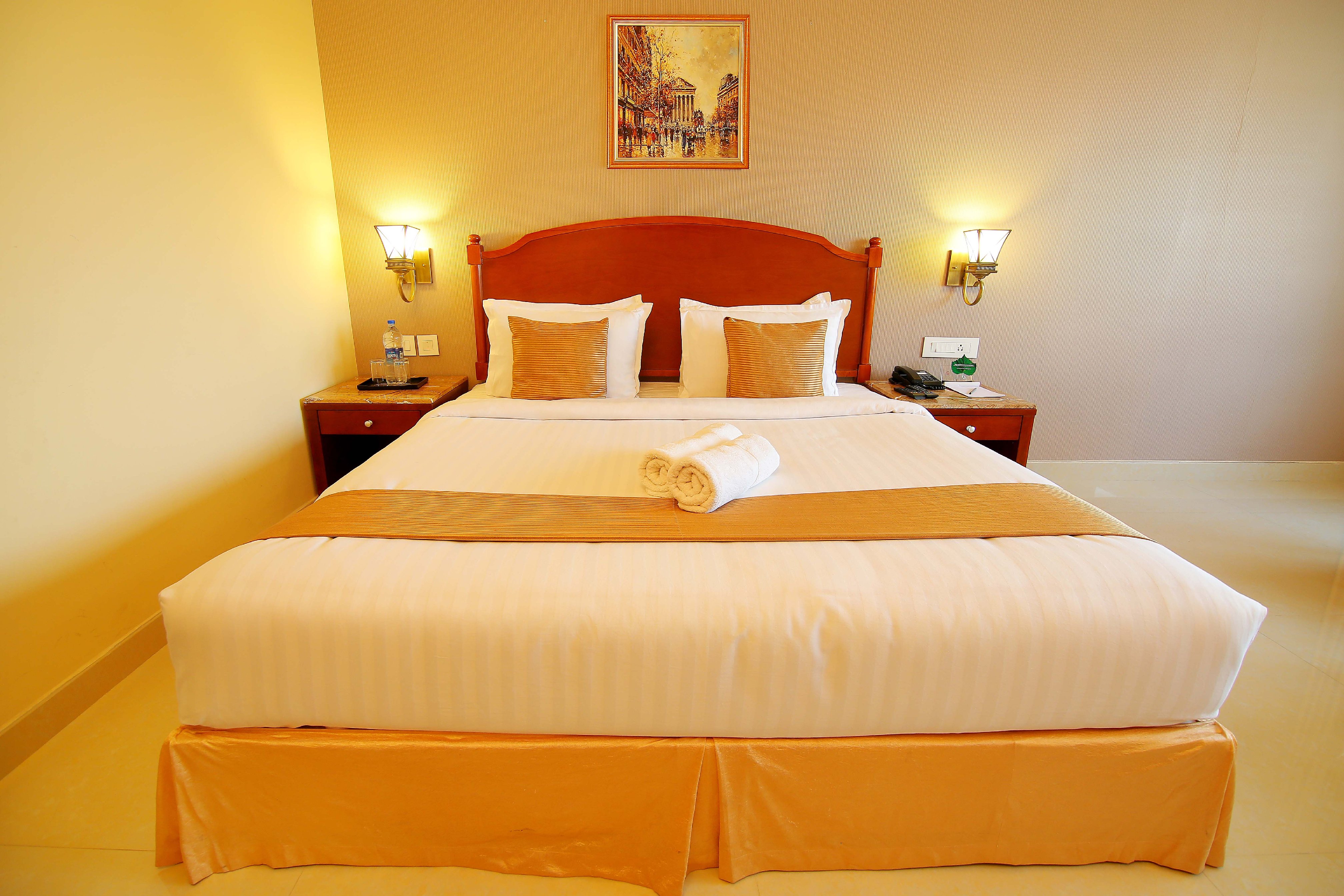 Camelot Hotel, Alleppey - Tap to explore photos