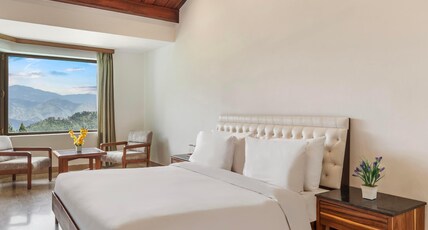 Country Inn Premier Pacific Mall Road Mussoorie Room Type - Deluxe Mountain View Room