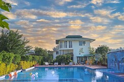 Corbett Treat Resort