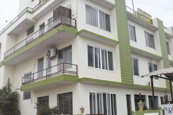 Hotel Yash Palace