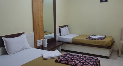 Hotel Saikrupa Room Type - Triple Deluxe AC Room
