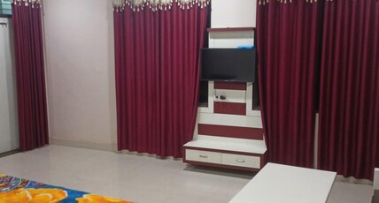 HOTEL VARUN INN Room Type - AC Suite