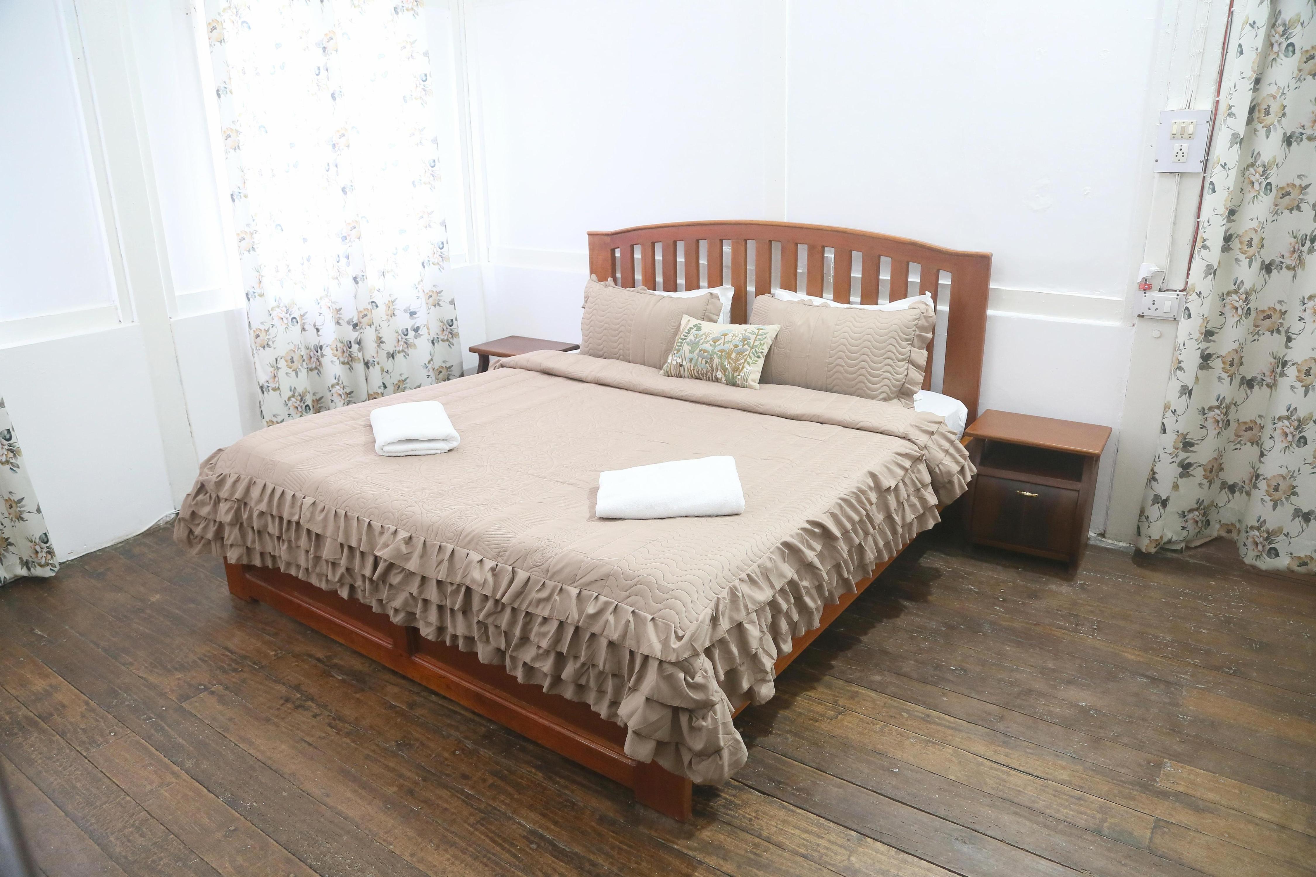 The Heritage Home and Dining Room Type - Lieut J Butler Deluxe Room