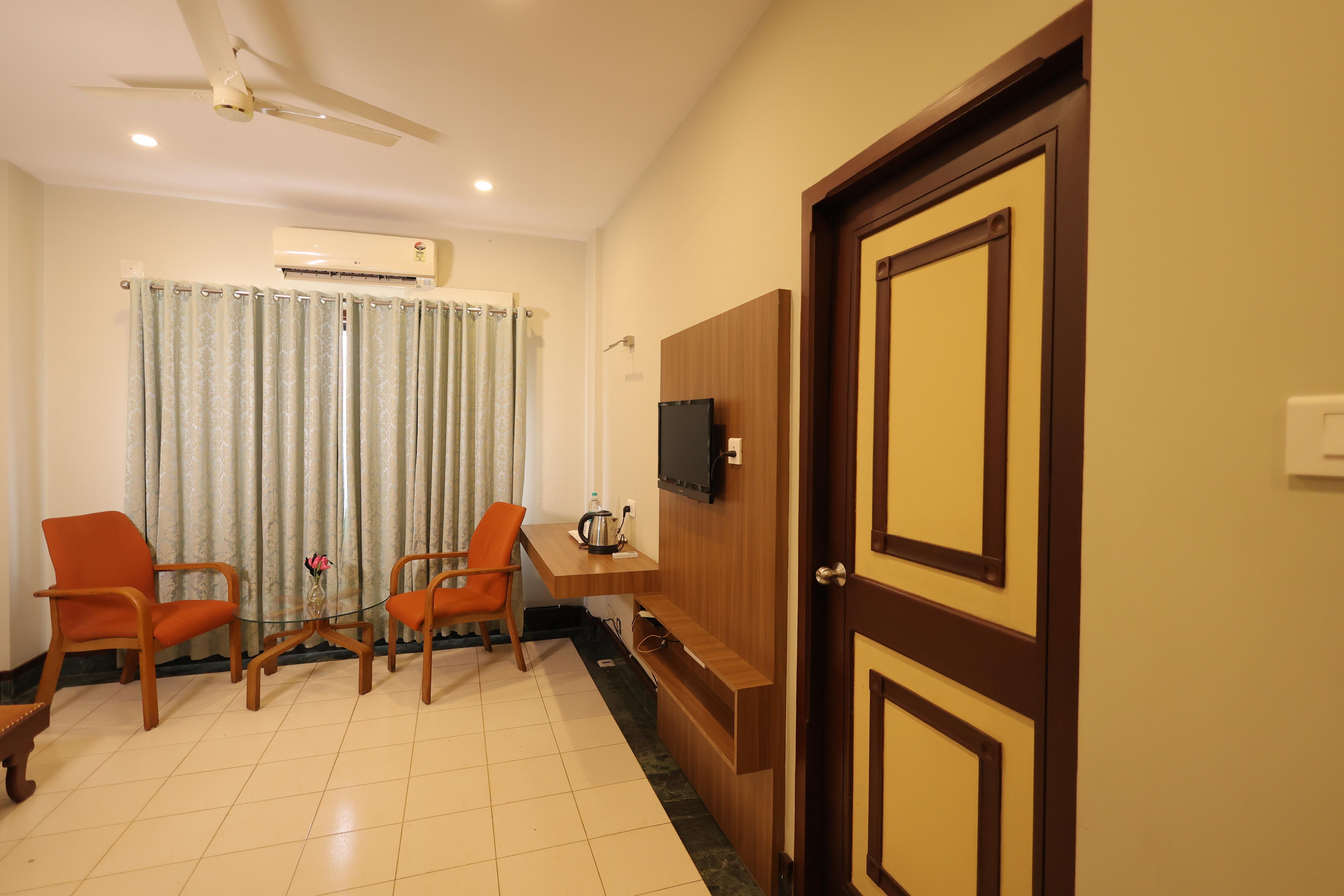Nexstay Hotel Calicut Gate - Tap to explore photos