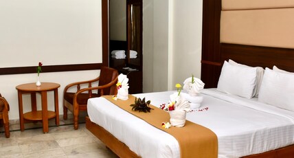 SET Residency Room Type - PREMIUM DOUBLE OR TWIN BED ROOM