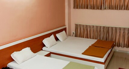 Hotel Apex Room Type - Platinum Room 3 Bed Hotel Apex Room Type - Platinum Room 3 Bed