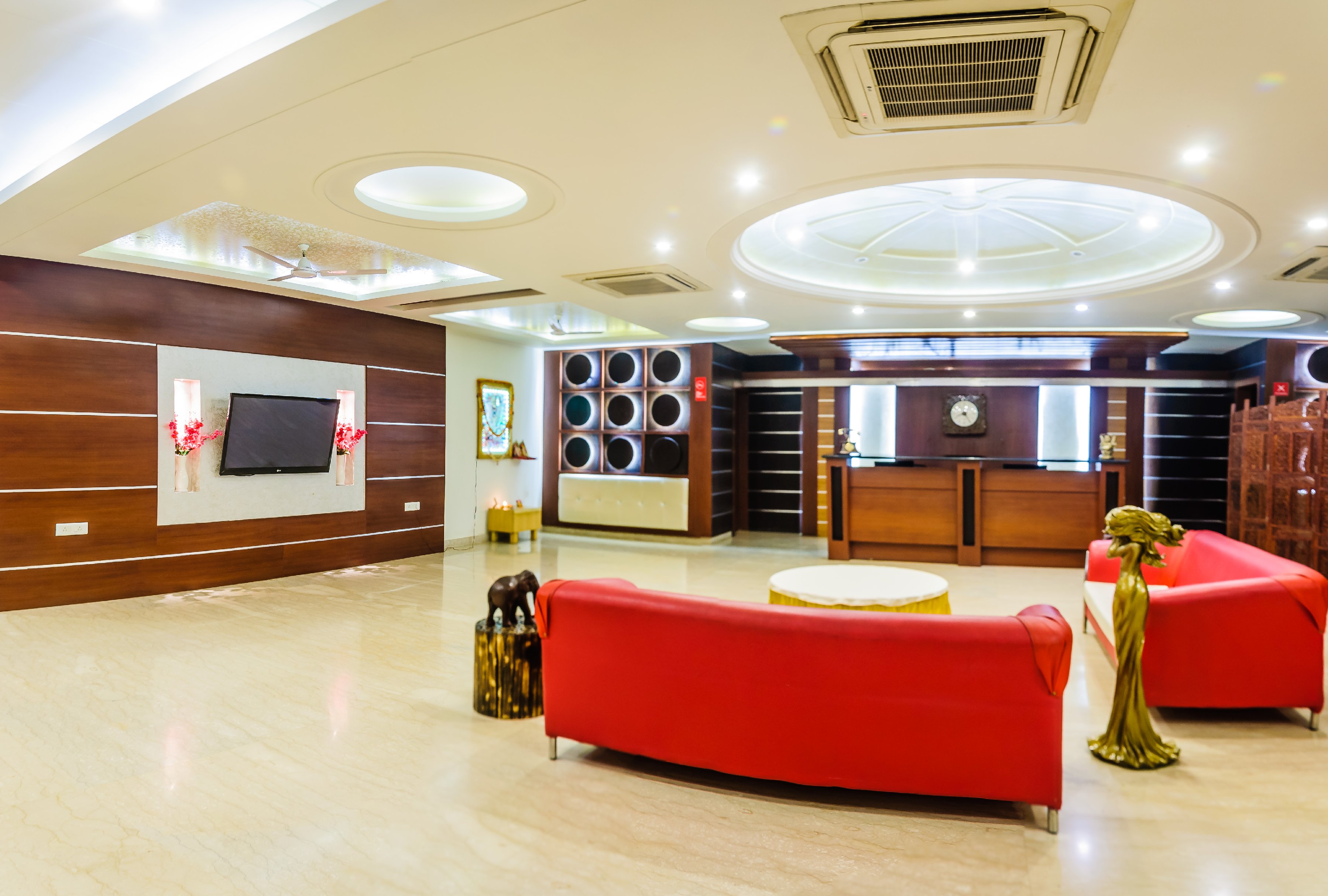 HOTEL YASH INN