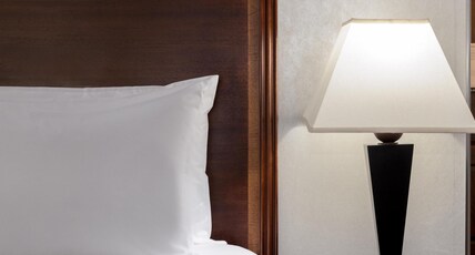 Hampton Inn by Hilton Siloam Springs Room Type - 1KING STUDY SOFABED NOSMOK