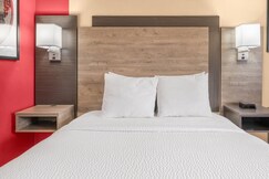 Ramada by Wyndham Minneapolis Golden Valley