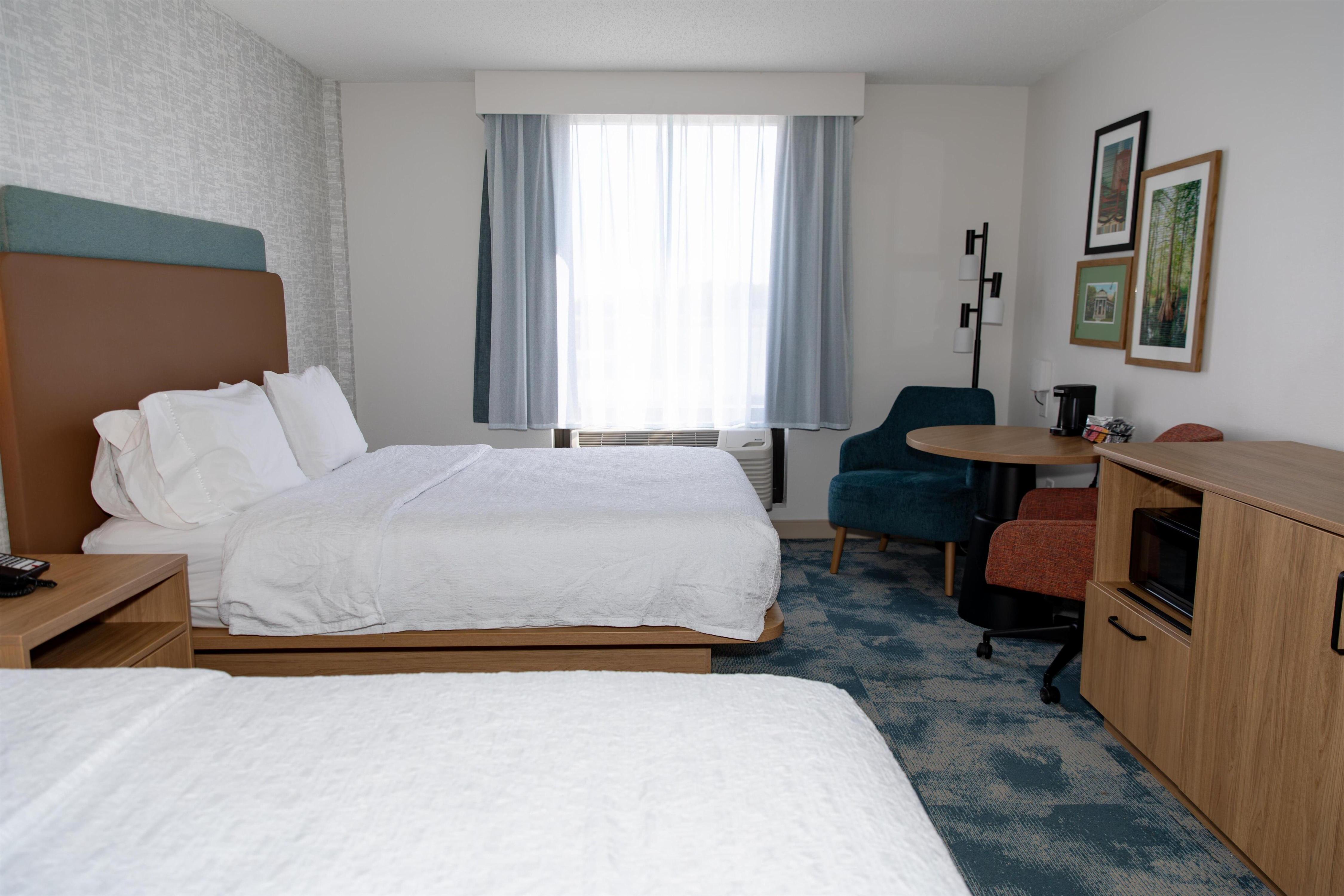 Hampton Suites Jennings - Tap to explore photos