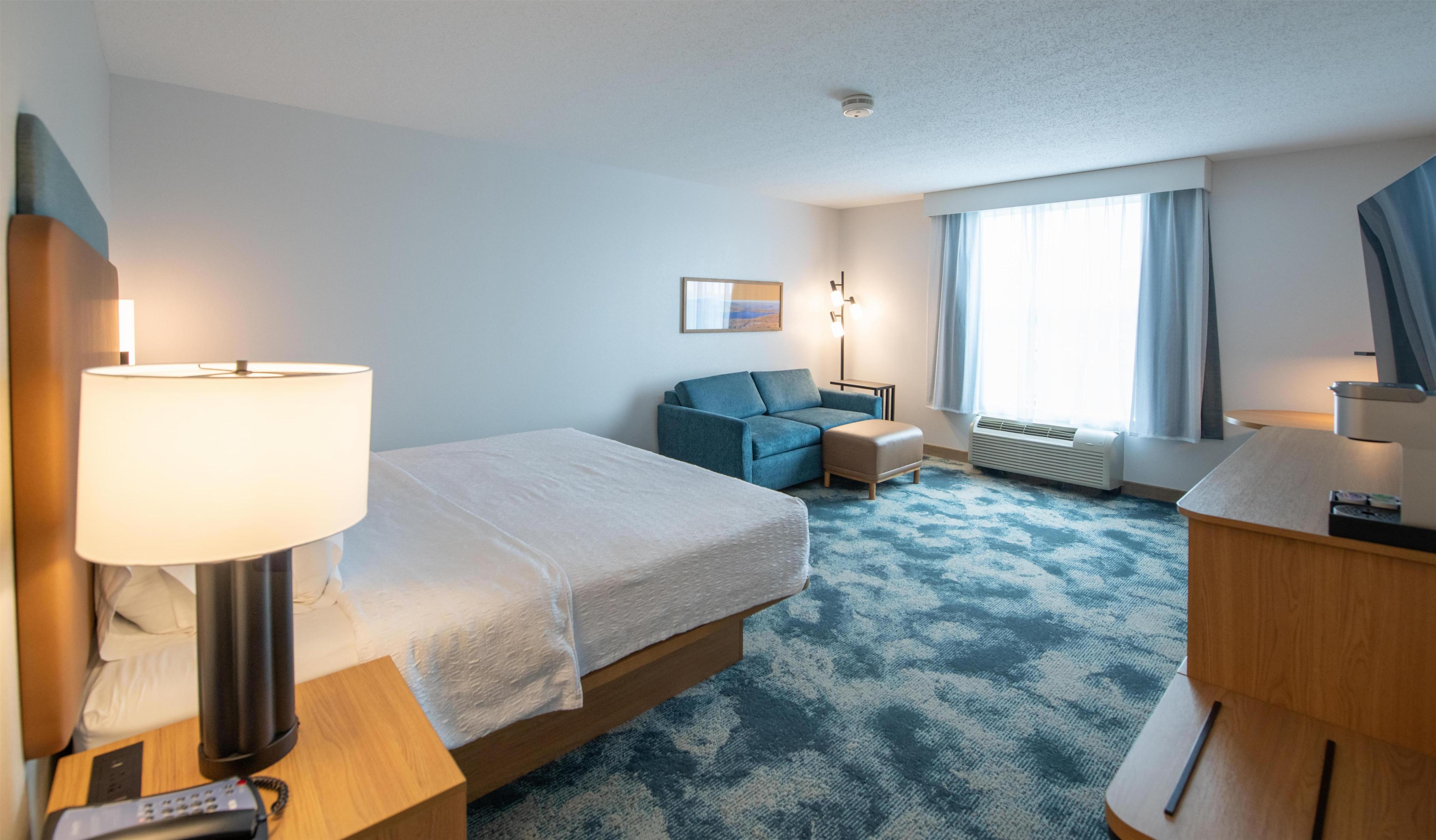 Hampton Inn Presque Isle Maine - Tap to explore photos