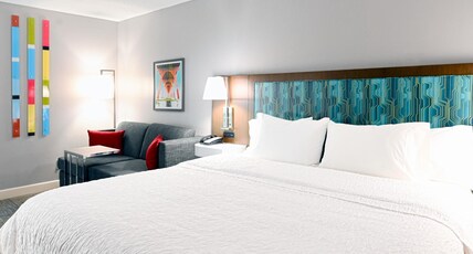 Hampton Inn Richmond West Room Type - KING W SOFABED NONSMOK