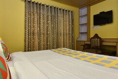 Vrinda Homestay | Rooms & Cafe