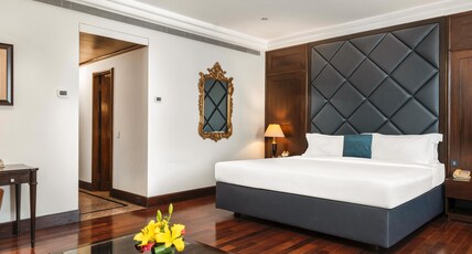 Eros Hotel New Delhi by IHG Room Type - 1 King Junior Suite