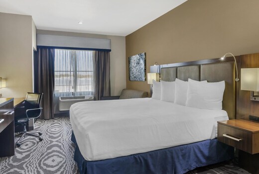 Best Western Plus Williston Hotel & Suites