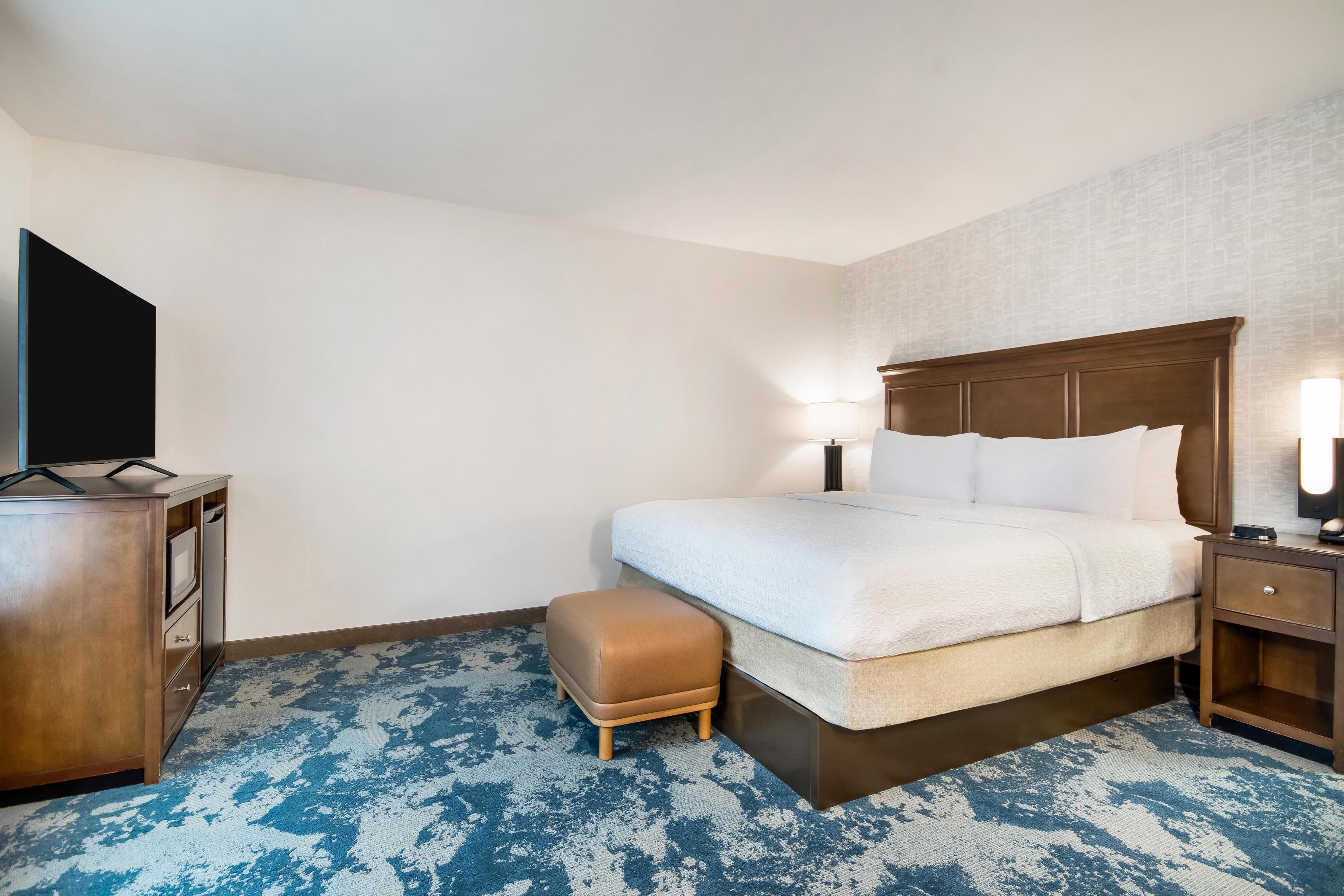 Hampton Inn by Hilton Uvalde - Tap to explore photos