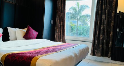 Hotel Hill View Room Type - DELUXE PREMIUM ROOM