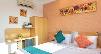 Mango Grove Hotel Room Type - Superior Room - Grove View- Large Bed