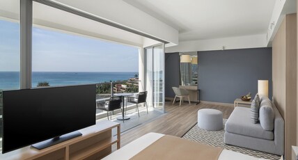 Andaman Beach Hotel Phuket - Handwritten Collection by Accor Room Type - SUITE, 1 king size bed, Balcony, Sea view Andaman Beach Hotel Phuket - Handwritten Collection by Accor Room Type - SUITE, 1 king size bed, Balcony, Sea view