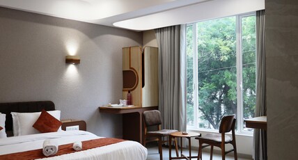 Hotel Tulsi Room Type - DIAMOND KING BED ROOM