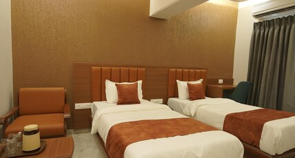Hotel Repose Room Type - Deluxe AC Twin Bed