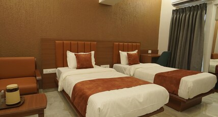 Hotel Repose Room Type - Deluxe AC Twin Bed