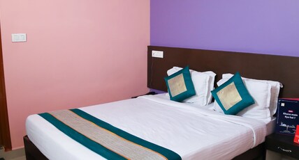UDAYEES HOTEL BVN GRAND Room Type - DELUXE ROOM