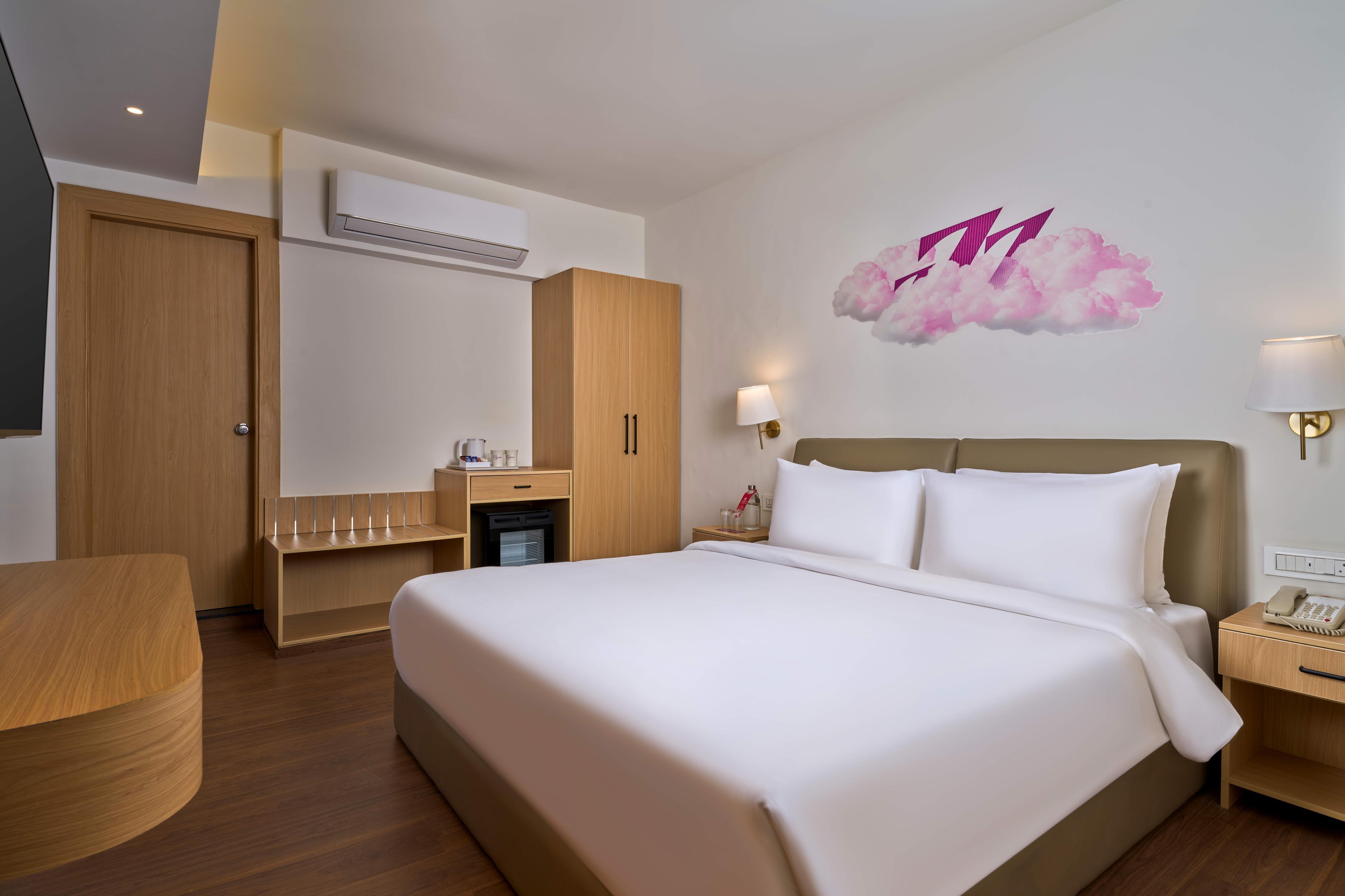 Regenta Z Vadodara Room Type - Premium King