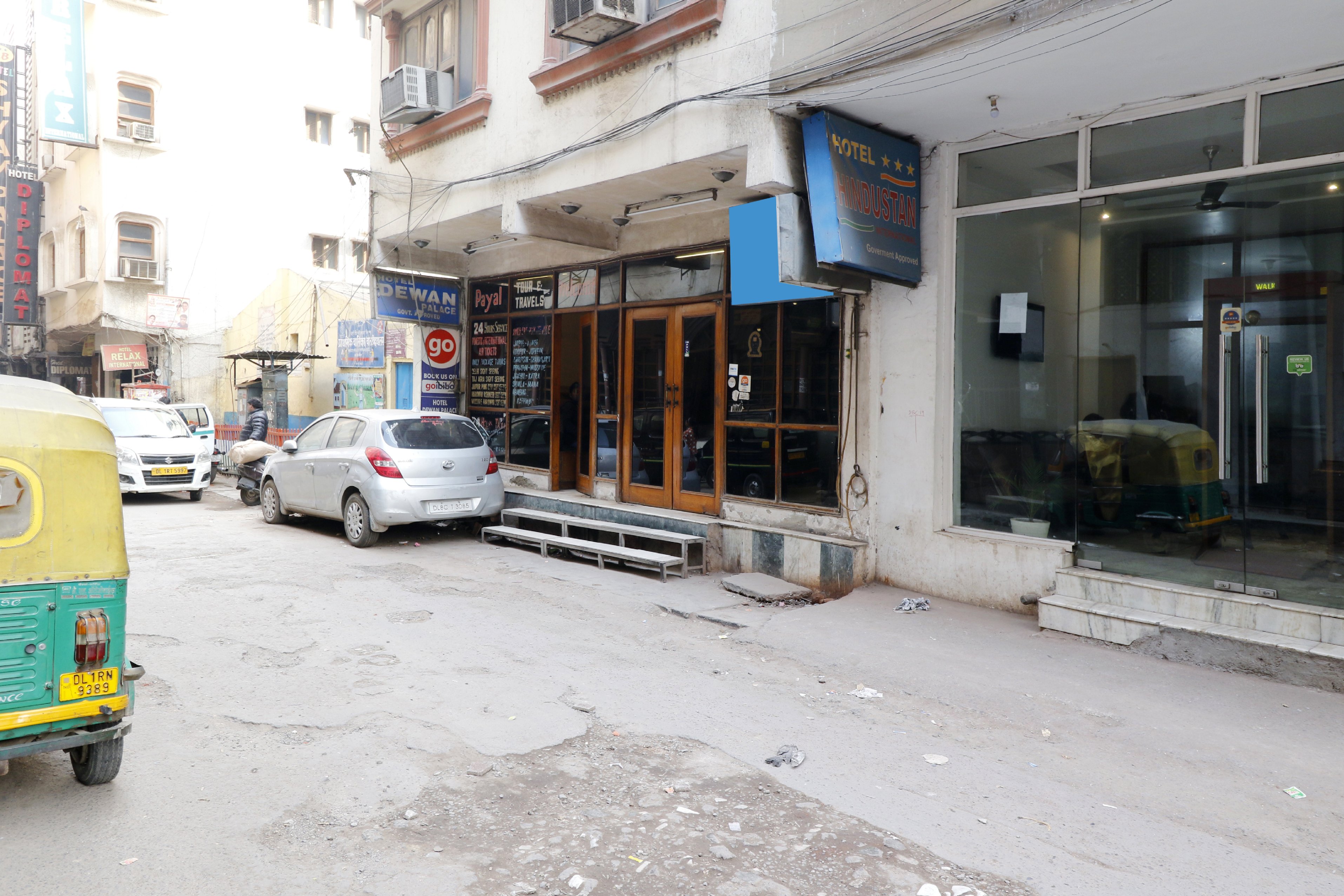 Hotel Dewan Palace - Tap to explore photos