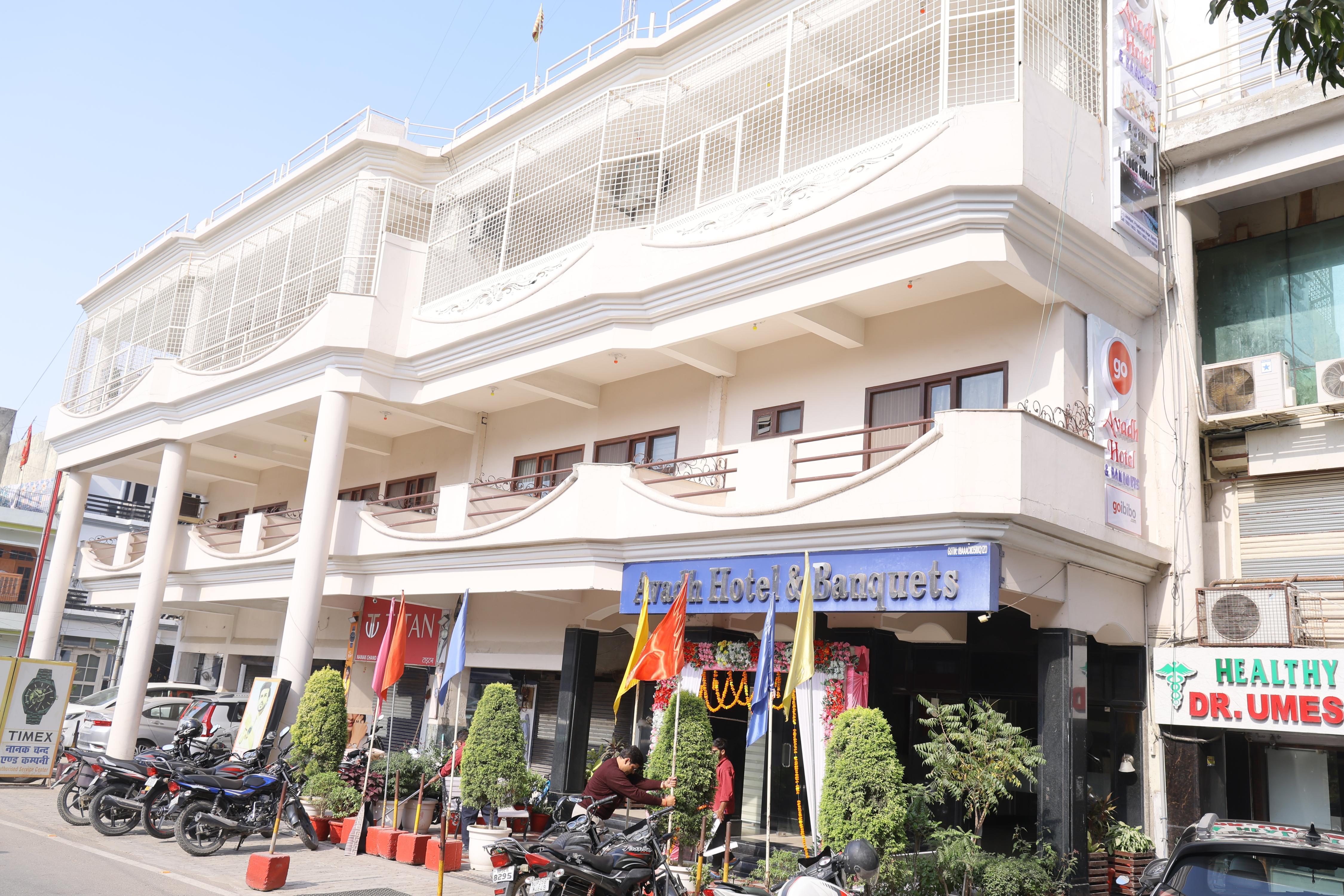 Avadh Hotel & Banquets