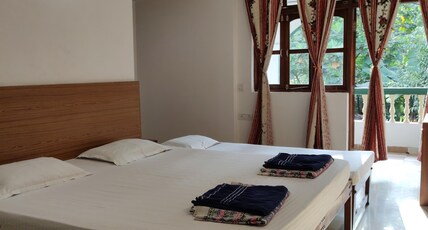 Hotel Kismat Mahal. Room Type - Deluxe Non-AC Triple