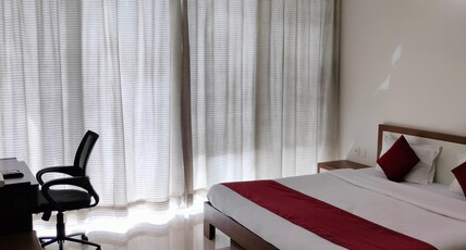 NP Hospitality Amanora Room Type - Deluxe Ac Balcony -102