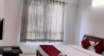 NP Hospitality Amanora Room Type - Deluxe A/C Room-102