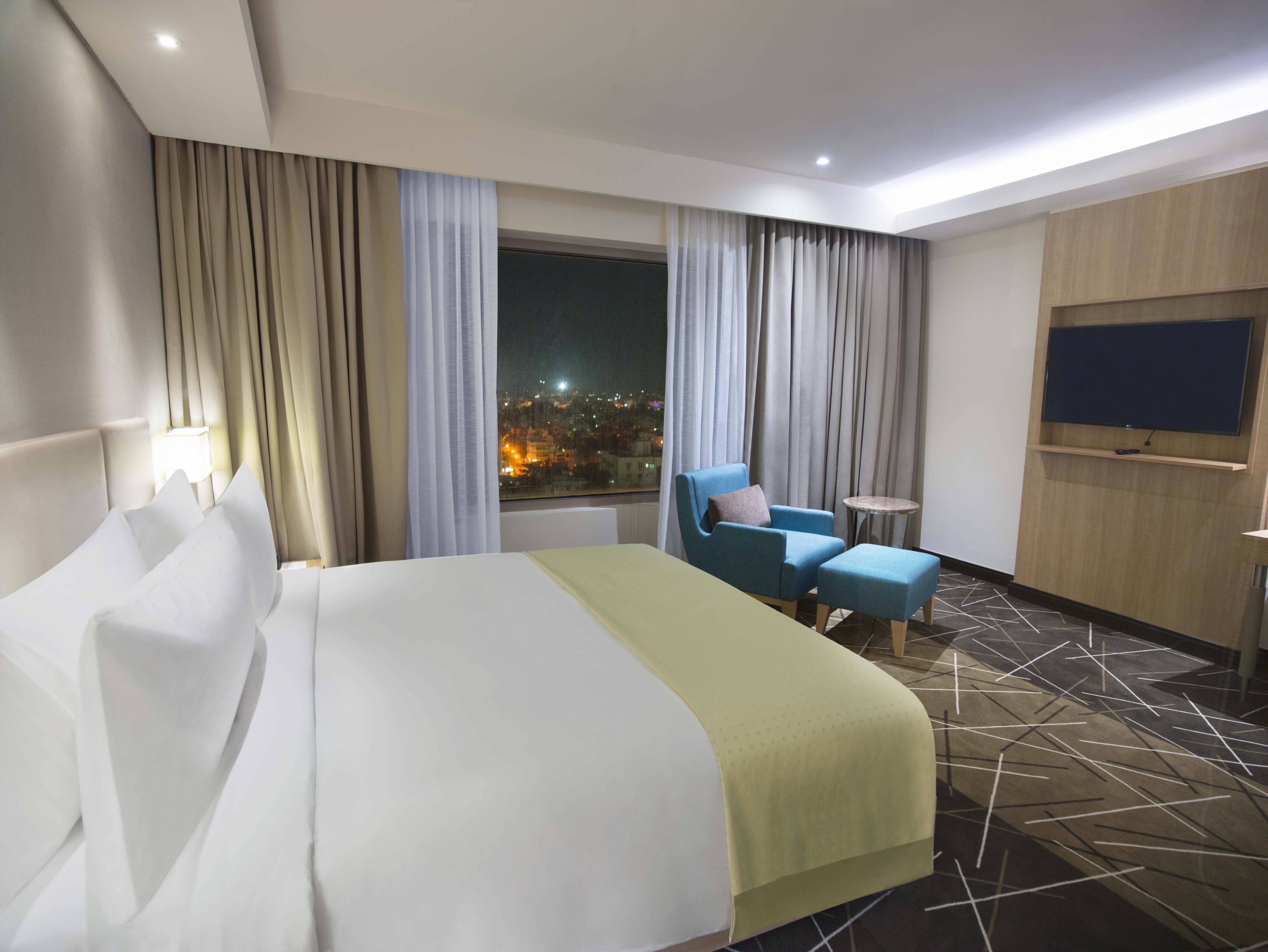 Holiday Inn Chennai OMR IT Expressway - Tap to explore photos