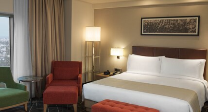 Holiday Inn Chennai OMR IT Expressway Room Type - King Bed Suite Non Smoking Holiday Inn Chennai OMR IT Expressway Room Type - King Bed Suite Non Smoking