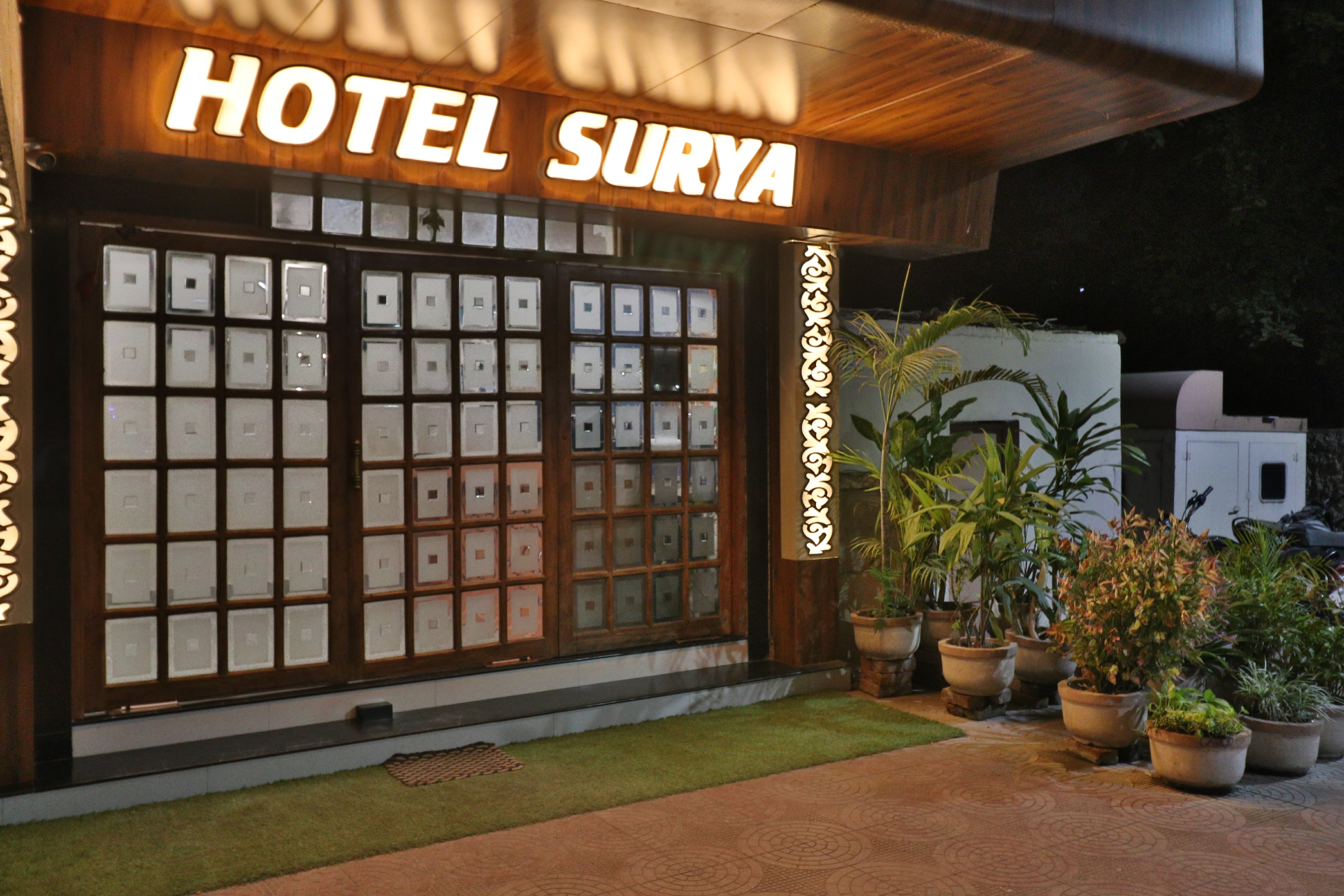 Hotel Surya