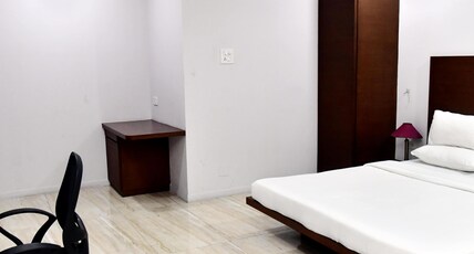 Hotel Shiva Palace Room Type - Executive Room
