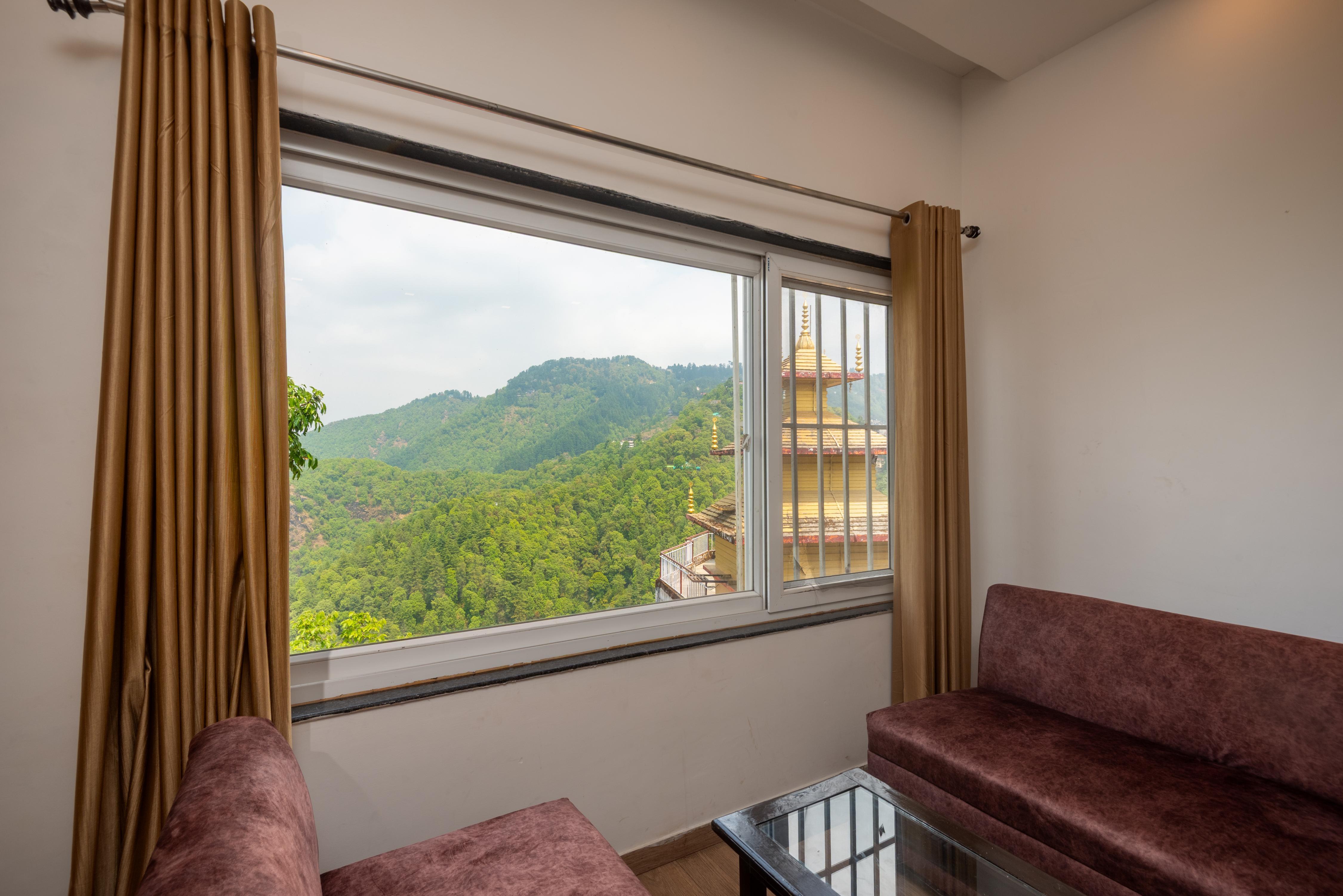 Hotel 30 Degree Mussoorie - On Mall Road with Parking - Tap to explore photos